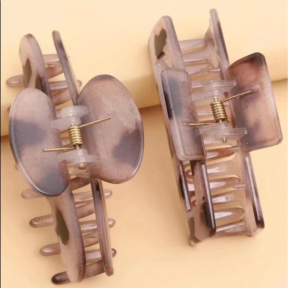 Hair clips